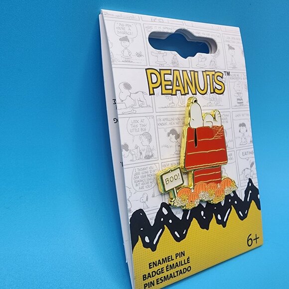 Loungefly Peanuts Snoopy Dog House Boo Pumpkin Halloween Enamel Pin NEW - Picture 4 of 10